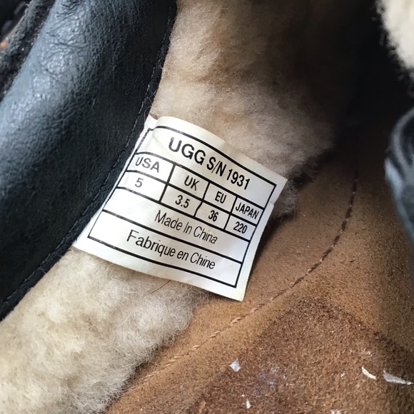 UGG black suede sheepskin loafer casual shoes size 5 - Picture 10 of 10